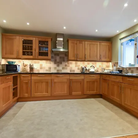 5 Bed In Witherslack Sz593