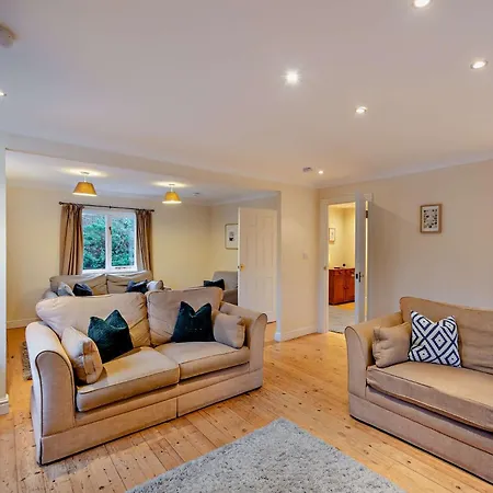 5 Bed In Witherslack Sz593 Holiday home Levens