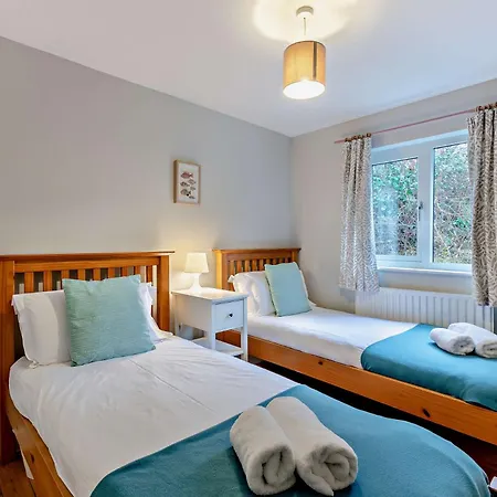 5 Bed In Witherslack Sz593 Holiday home *