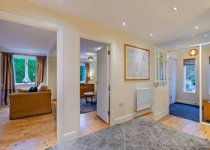 5 Bed In Grange-over-sands Oc-sz593